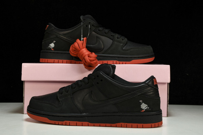 Nike SB Dunk Low Black Pigeon 883232-008