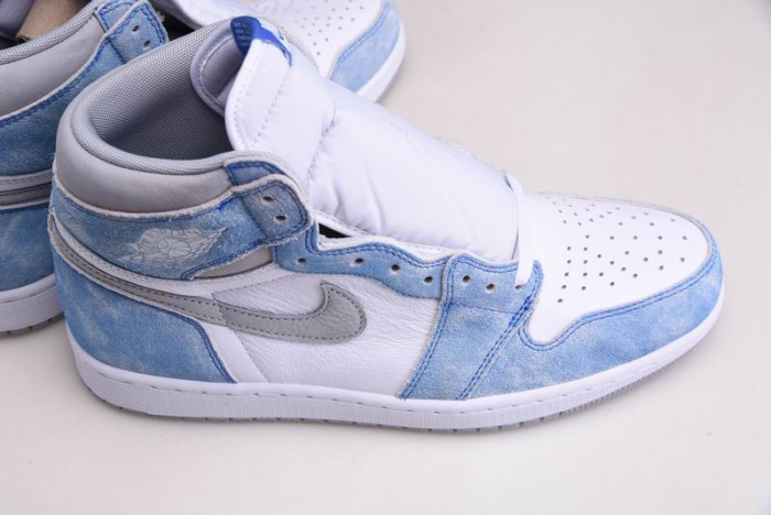 Air Jordan 1 Hyper Royal 555088-402