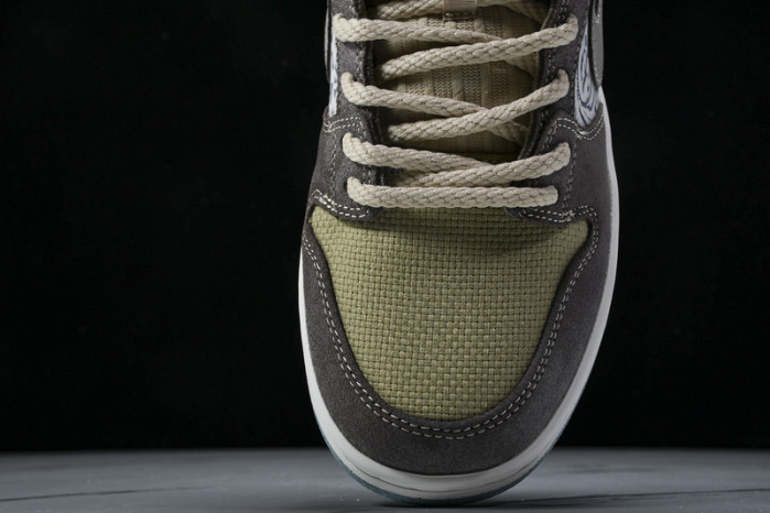 Nike SB Dunk Low Big Money Savings  FZ3129-200