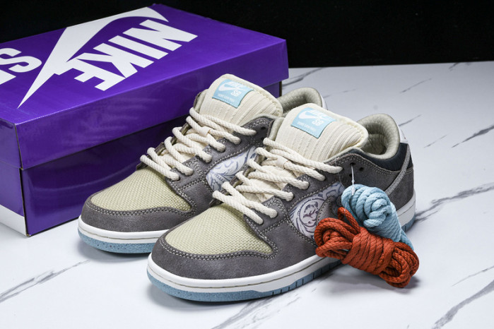 Nike SB Dunk Low Big Money Savings  FZ3129-200