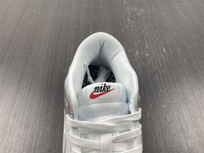 Dunk Low Heirloom (W) - DH4403-700