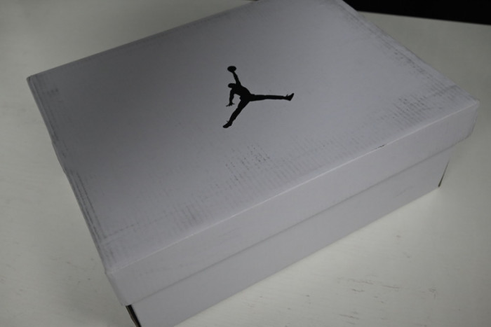 Jordan 3 Retro Neapolitan Dark Mocha  - CK9246-102