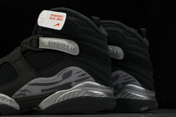 AIR JORDAN 8 RETRO  Winterized “Gunsmoke” FD1334-001