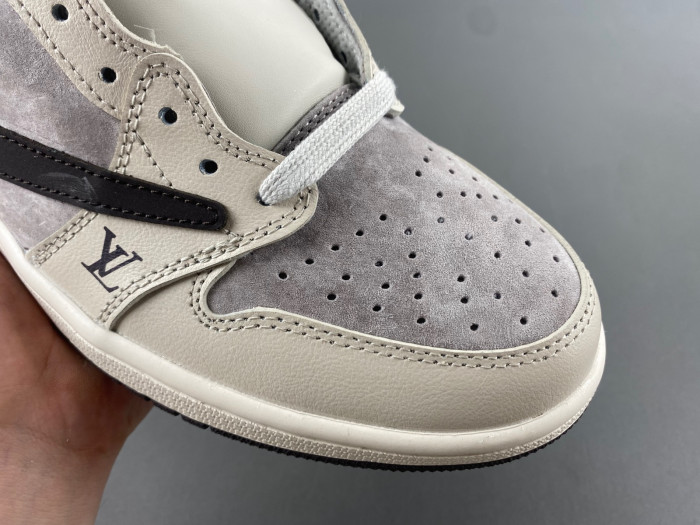 Travis Scott x Air Jordan 1 Low OG- LX1988-100