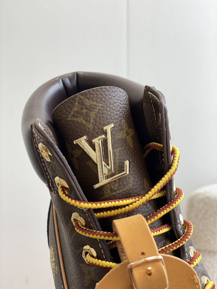 LVT  BOOT   COPSHOE  L&V-346