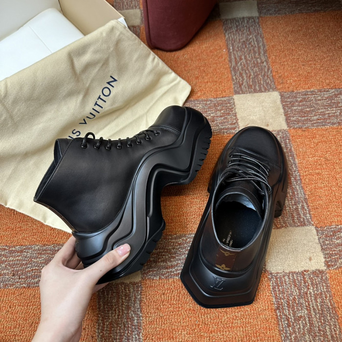 LVT  BOOT   COPSHOE  L&V-350