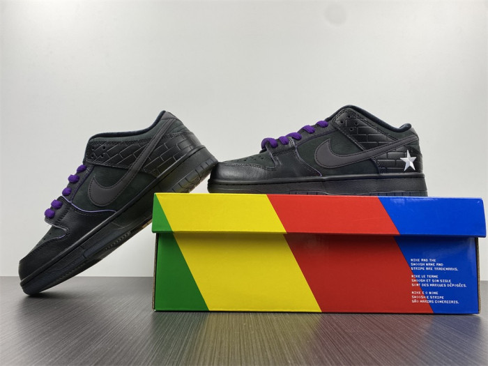 Familia Nike SB Dunk Low First Avenue Prince DJ1159-001