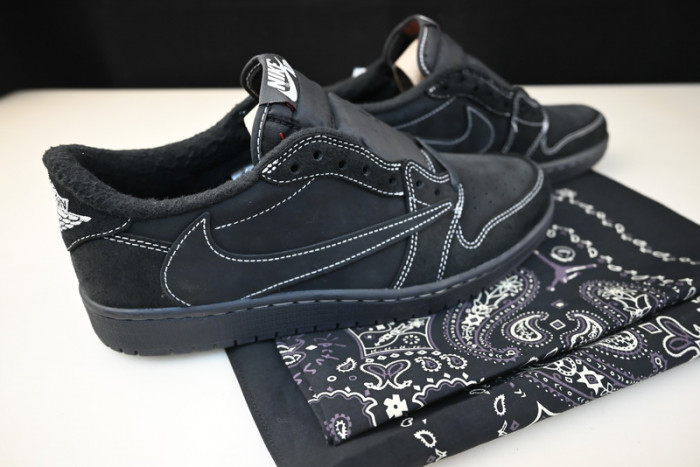 Travis Scott x Air Jordan 1 Low OG  Black/Phantom  DM7866-001