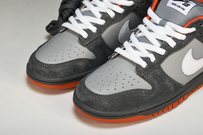SB Dunk Low Staple NYC Pigeon  - 304292-011