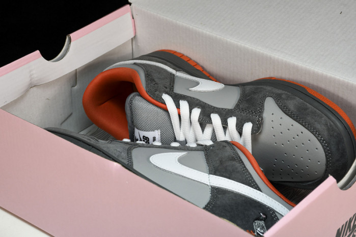 SB Dunk Low Staple NYC Pigeon  - 304292-011