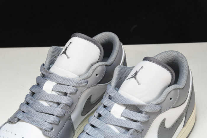 Jordan 1 Low Shadow Toe - 553558-052