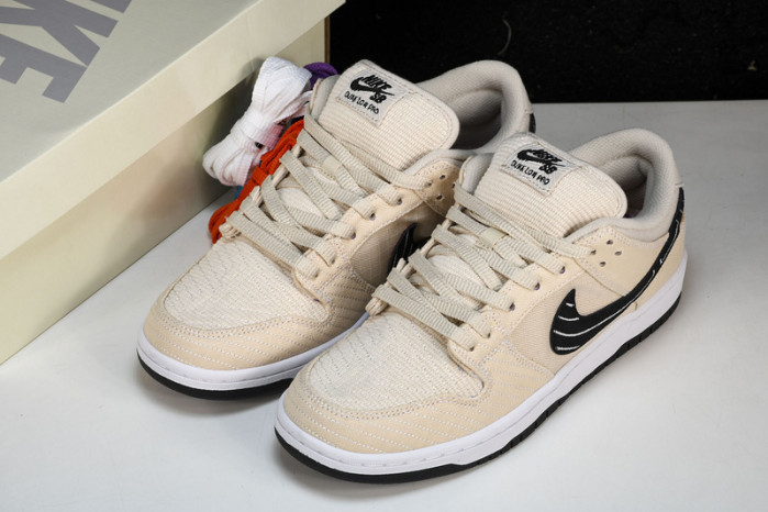 Albino & Preto x Nike SB Dunk Low FD2627-200