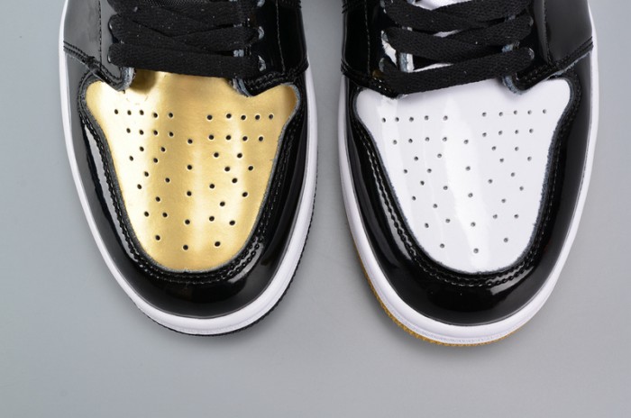 Air Jordan 1 Retro High OG NRG ComplexCon “Top 3 Gold” 861428-001