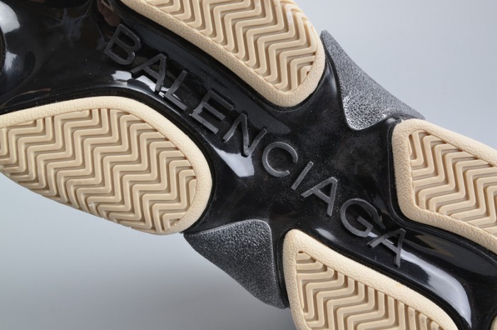 BL 17FW TRIPLE S WASHED SHOF SNEA GREY  MENS AED2900