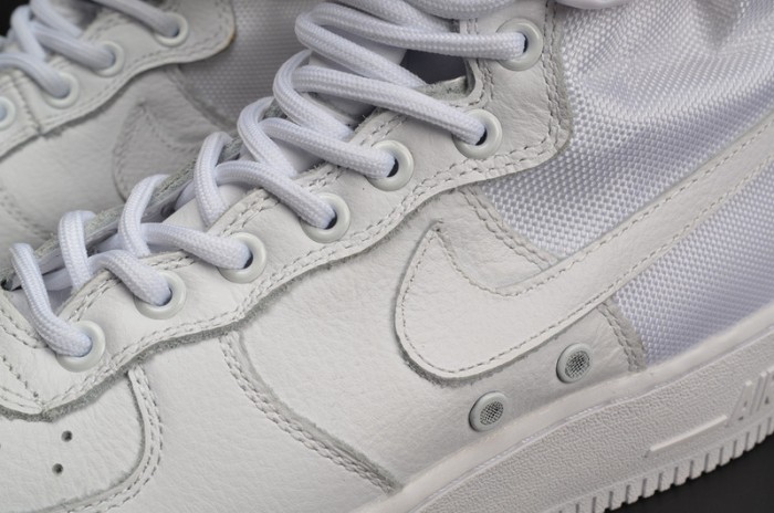 Nike WMNS SF FORCE 1 “Triple White”  903270 100